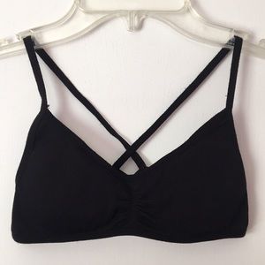 Tilly’s black bralette